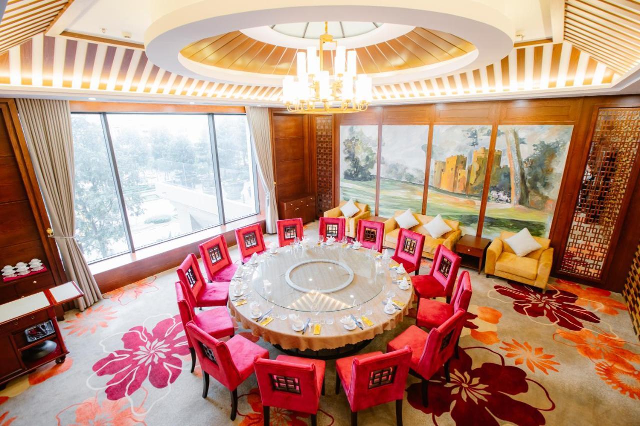Grand Phoenix Hotel Bac Ninh Bagian luar foto